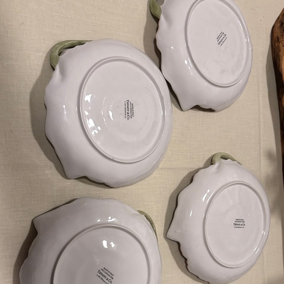 Tiffany & Co. Sunflower Plates in Pink, Orange, Yellow, and Green - Picture 7 of 7